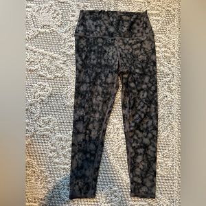Evolution and creation leggings
